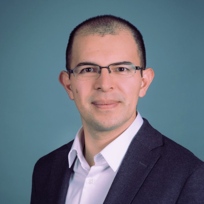 Rodrigo Acosta headshot