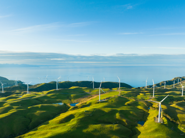 Collina con pale eoliche