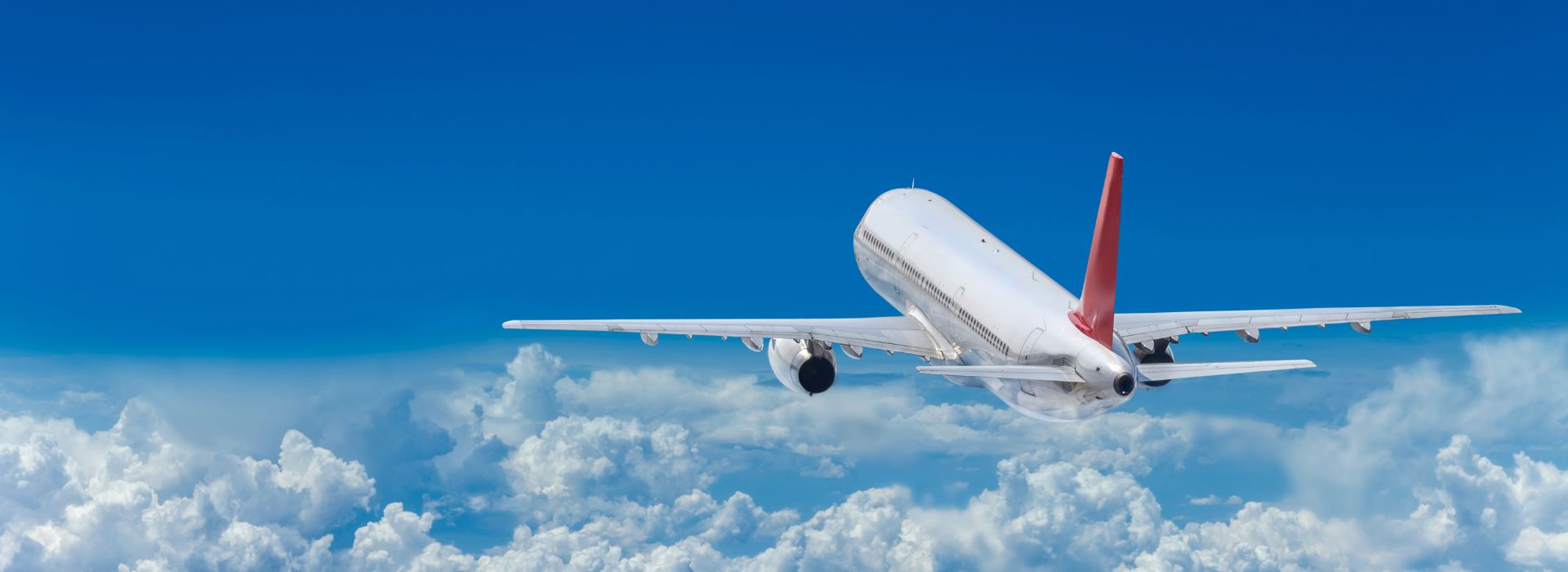 Aereo di linea in volo